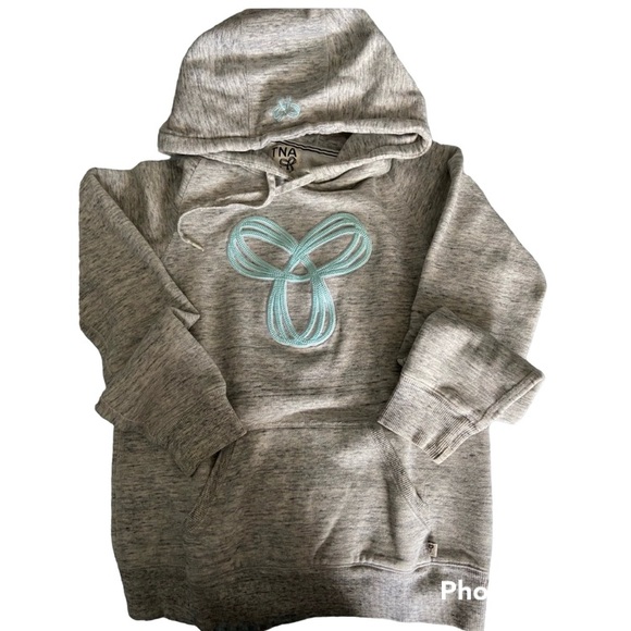 🎉2/25$ Aritzia-TNA Hoodie with baby blue accents - Picture 1 of 3